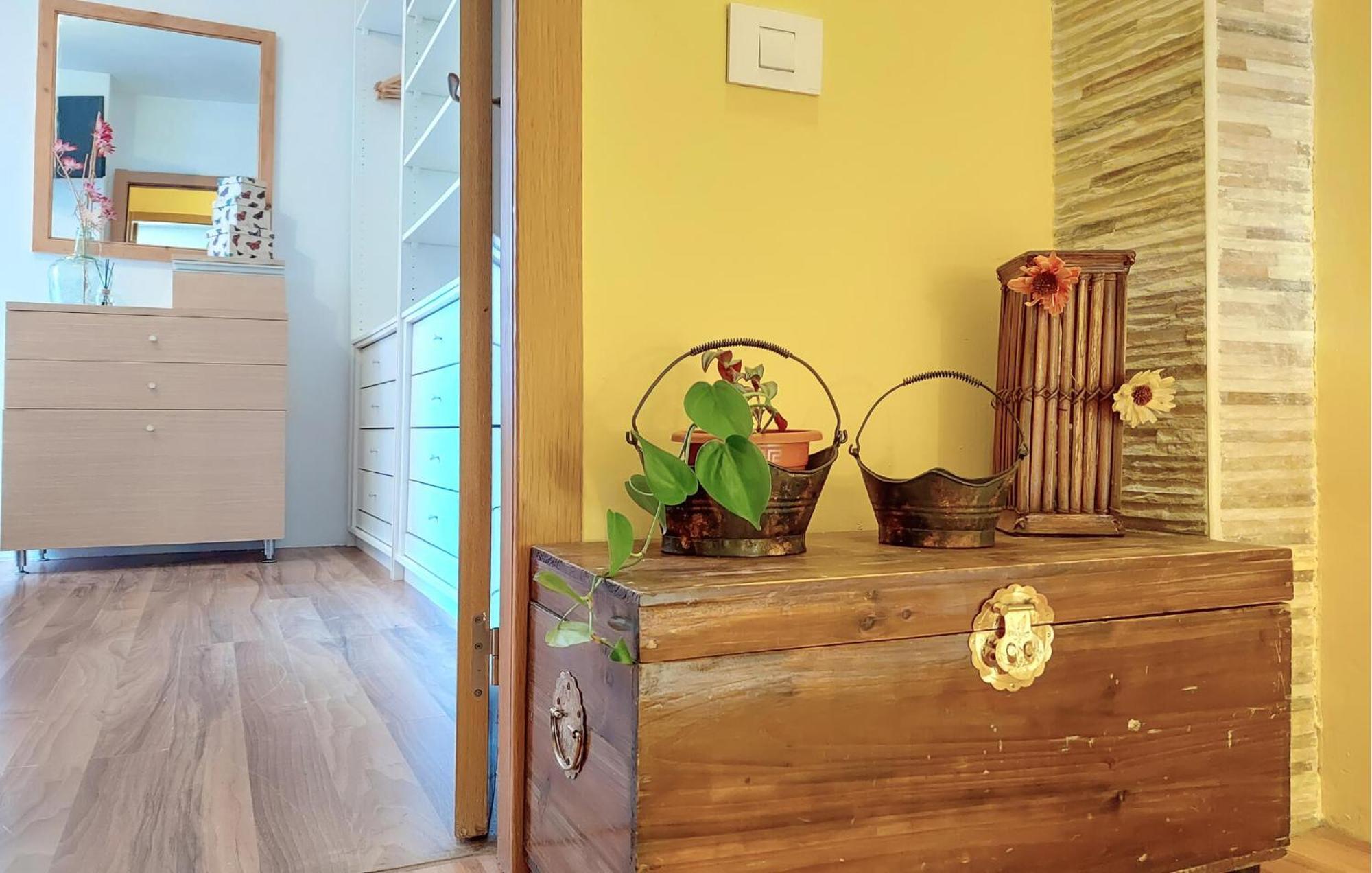 Stunning Home In Benicasim With Kitchen Benicàssim Zewnętrze zdjęcie